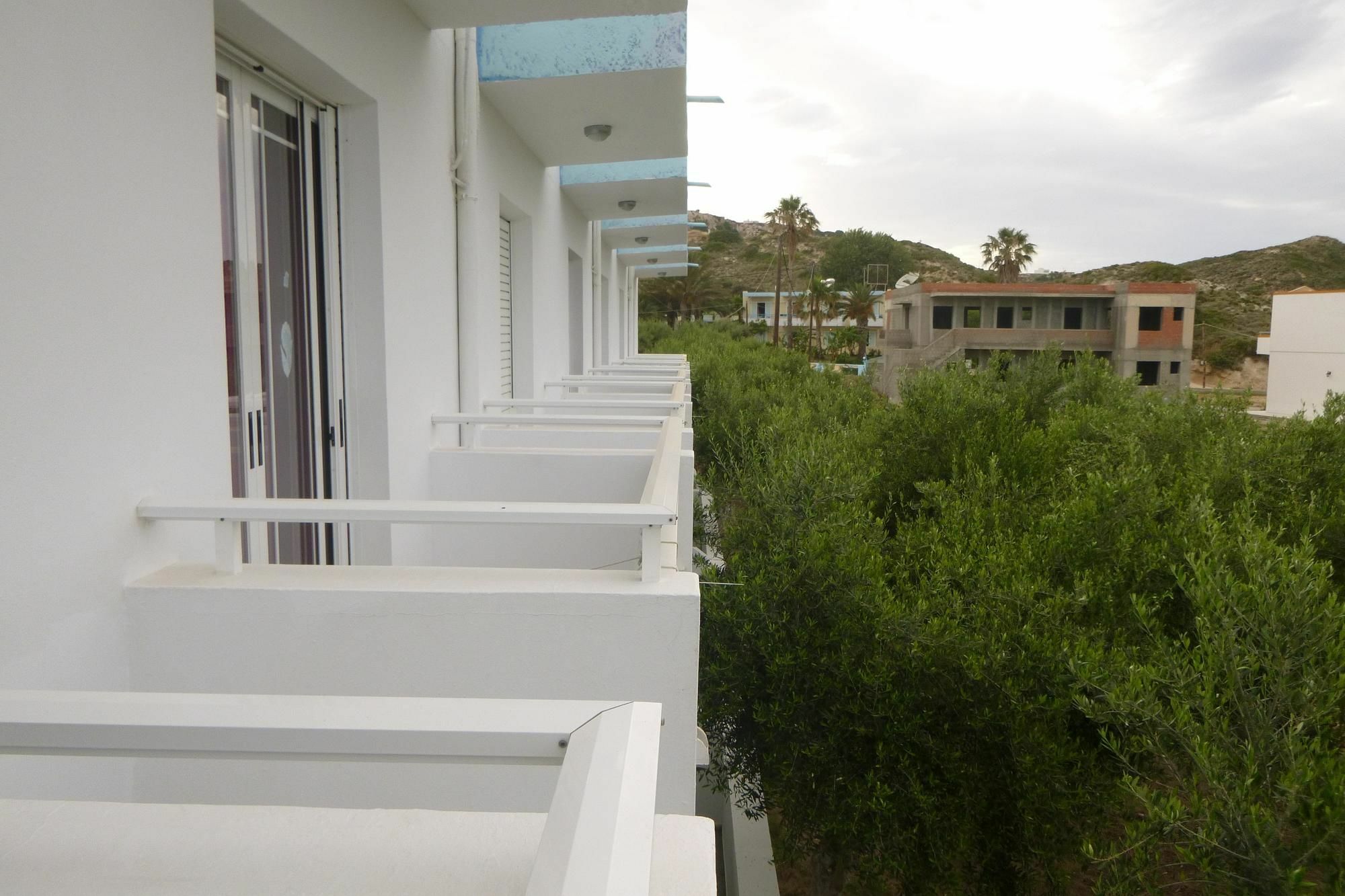 Ipokampos Apartment Kéfalos Exterior foto